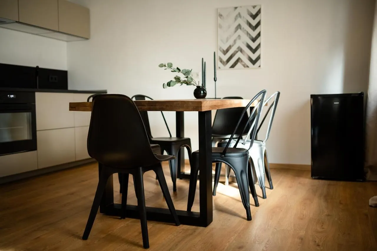 Oldtown Studio Apartment With 2 Bathrooms 뒤셀도르프 0*,  독일